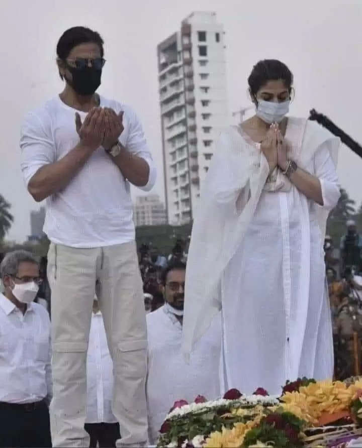 sharukh khan and pooja