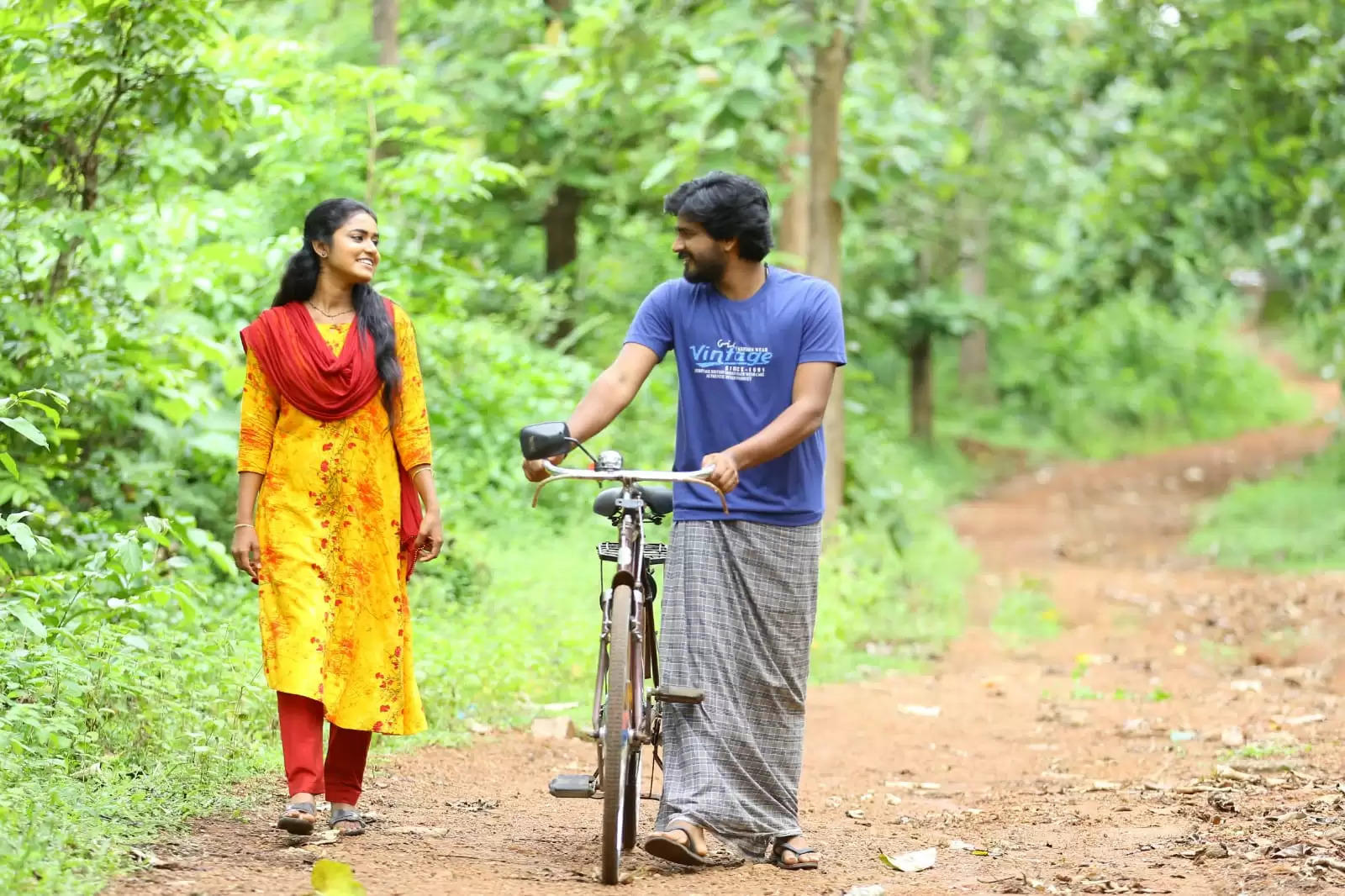 oru pakka nadan premam