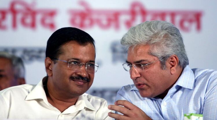 Delhi Chief Minister Arvind Kejriwal and Delhi Transport Minister Kailash Gahlot inaugurate the induction of 6000 Male and Female bus marshals in New Delhi on Monday. Bus marshals will depute in buses from October 29. EXPRESS PHOTO BY PRAVEEN KHANNA 28.10.2019