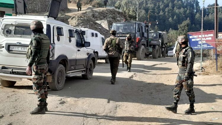 Poonch: Security personnel during a cordon and search operation near the site where Army vehicles were ambushed by terrorists on Thursday, in Poonch district, Friday, Dec. 22, 2023. (PTI Photo) (PTI12_22_2023_000392A)