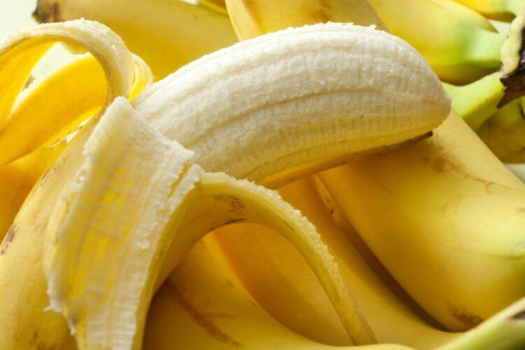 fruit-stills-banana-171262723-586fc7353df78c17b6d6b183