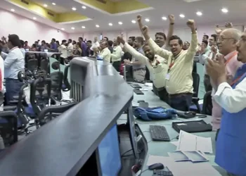 Bengaluru: Indian Space Research Organisation's (ISRO) Scientists celebrate as third lunar mission Chandrayaan-3 successfully touches down on the Moon’s surface, at the ISRO headquarters, in Bengaluru, on Wednesday, August 23, 2023. (Photo: IANS/Youtube/ISRO Official: Video Grab)