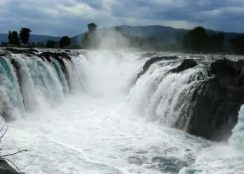 Hogenakkal Waterfalls Karnataka