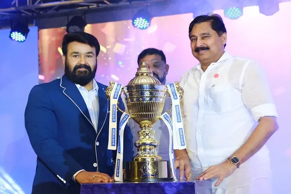 Mohanlal, Priyadarshan, Keerthy Suresh and Minister V. Abdurahiman at the Kerala Cricket League launch.