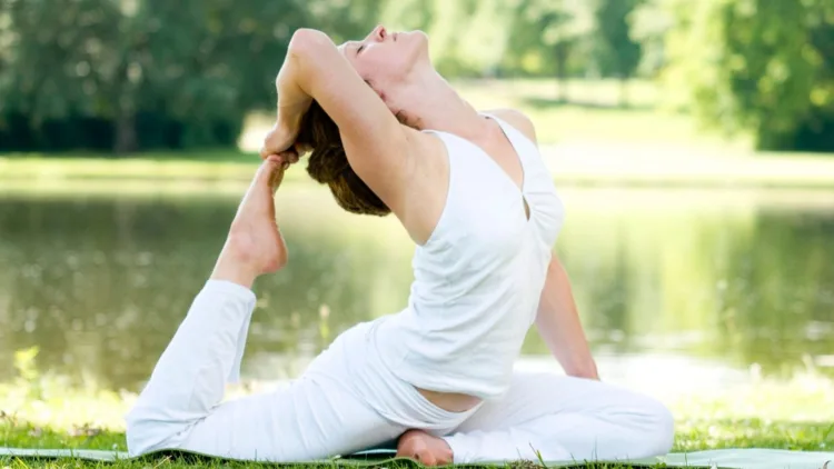 Yoga-for-Spinal-Decompression-A-Path-to-Health-and-Healing