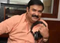 Police case against actor Maniyanpilla Raju for misbehaving in the car