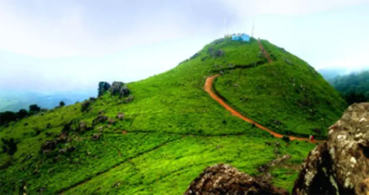 Let's take a trip to Ponmudi to enjoy nature.