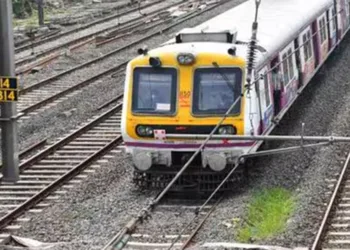 Maharashtra government plans to air-condition all Mumbai local trains