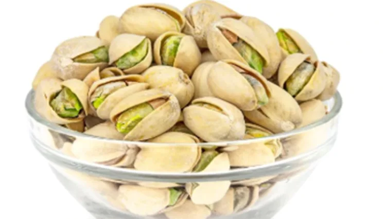 What are the benefits of eating pistachios regularly?