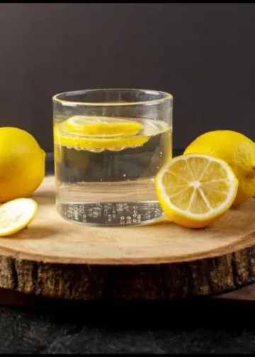 benefits of hot lemon water1747914832