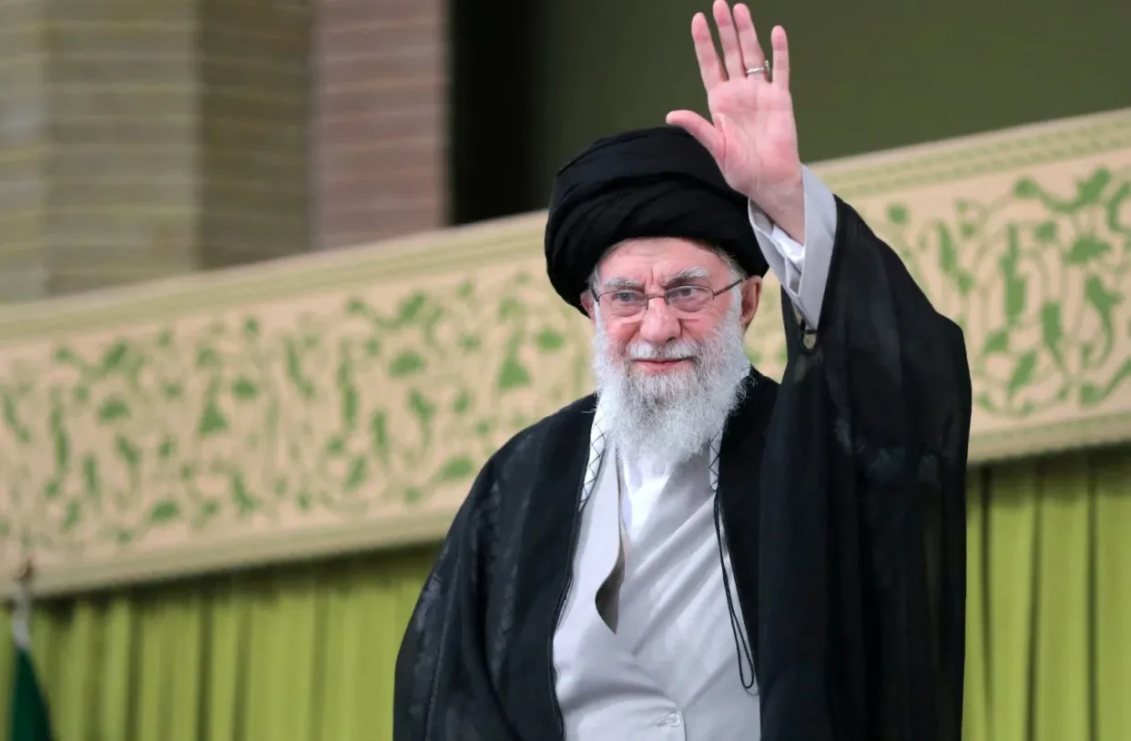 ആയത്തുള്ള അലി ഖമനേയി കൊല്ലപ്പെട്ടു; സ്ഥിരീകരിച്ച് ഇറാൻ